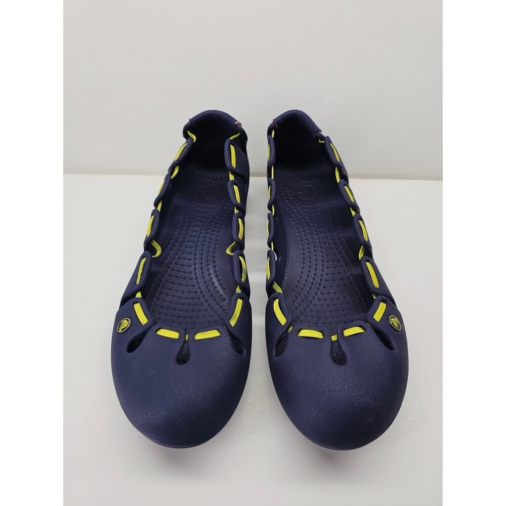 Crocs Women 9 Comfy footwear